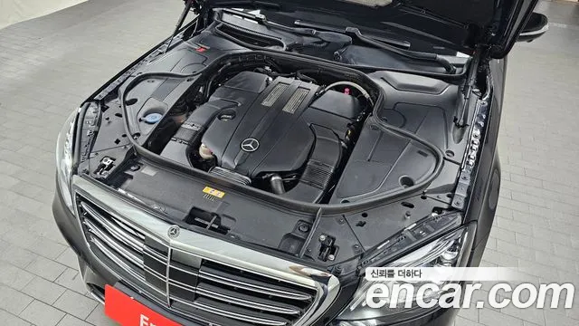 Mercedes-Benz S-Класс 2018 thumb 5