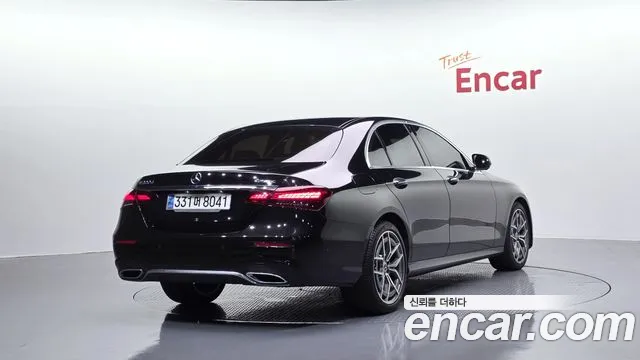 Mercedes-Benz E-Класс 2022 thumb 2