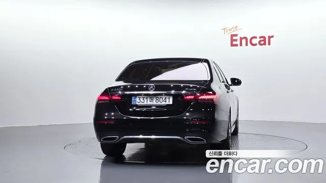 Mercedes-Benz E-Класс 2022 thumb 4
