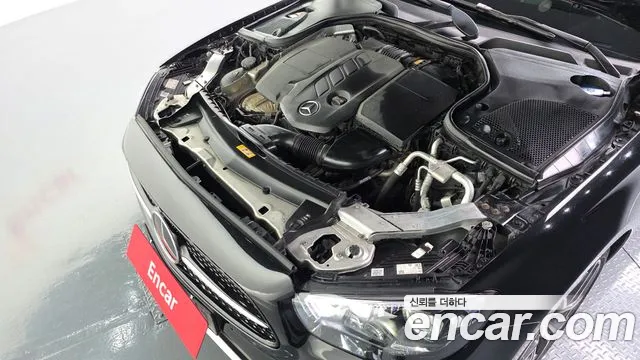 Mercedes-Benz E-Класс 2022 thumb 6