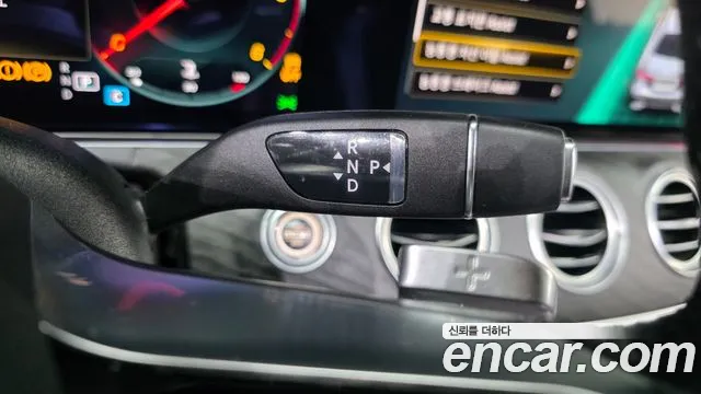 Mercedes-Benz E-Класс 2022 thumb 9