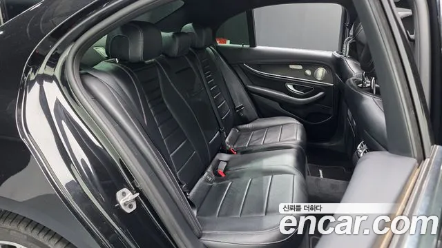 Mercedes-Benz E-Класс 2022 thumb 11