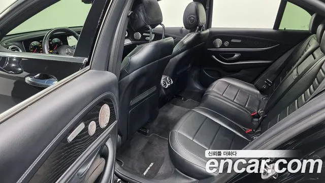 Mercedes-Benz E-Класс 2022 thumb 12