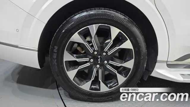 Kia Carnival 2022 thumb 5