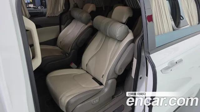 Kia Carnival 2022 thumb 11