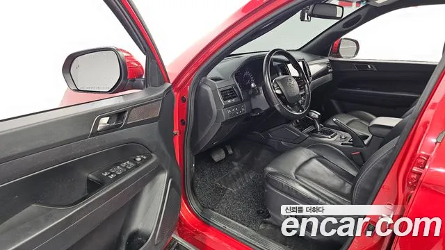 KG_Mobility_Ssangyong Rexton 2021 thumb 10