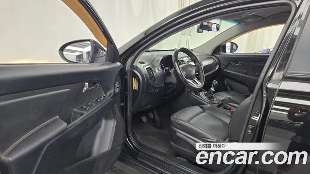 Kia Sportage 2012 thumb 10