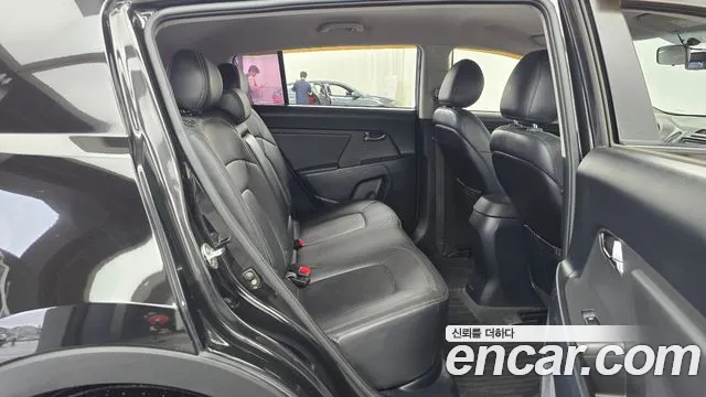 Kia Sportage 2012 thumb 11