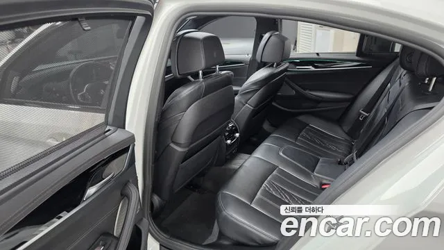 BMW 5 серии 2022 thumb 12