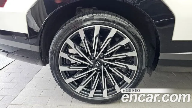 Hyundai Santa Fe 2023 thumb 5