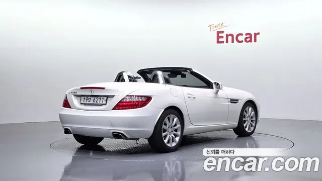 Mercedes-Benz SLK-Class 2013 thumb 2