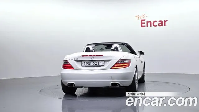 Mercedes-Benz SLK-Class 2013 thumb 4