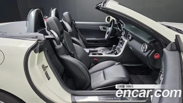 Mercedes-Benz SLK-Class 2013 thumb 11