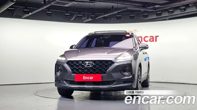 Hyundai Santa Fe 2018 thumb 3