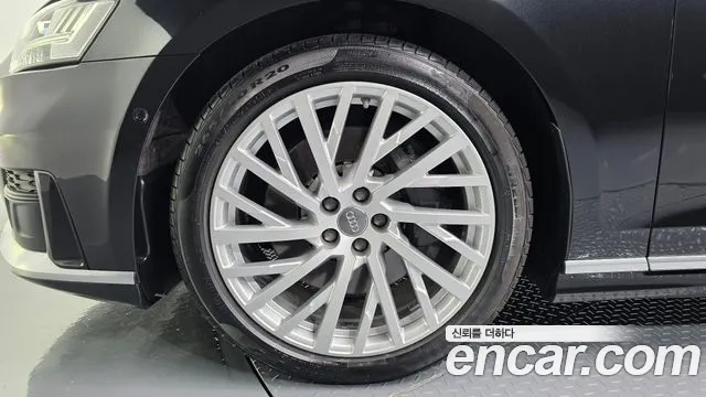 Audi A8 2020 thumb 4