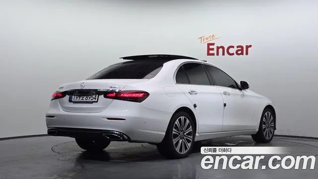 Mercedes-Benz E-Класс 2021 thumb 2