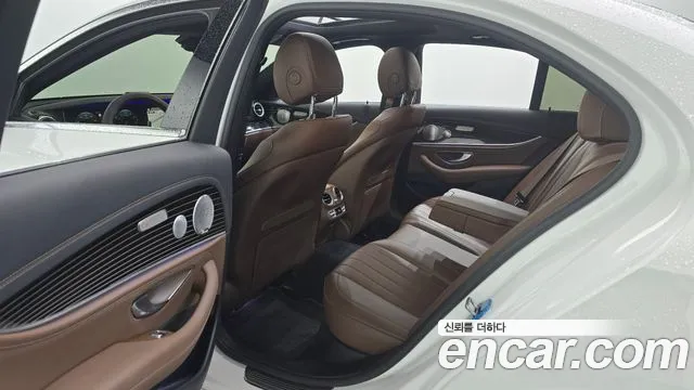 Mercedes-Benz E-Класс 2021 thumb 12