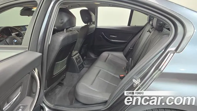 BMW 3 серии 2018 thumb 11