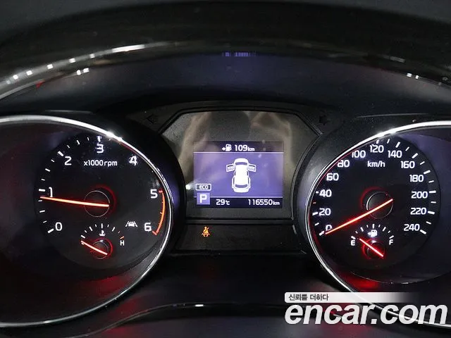 Kia Carnival 2019 thumb 6