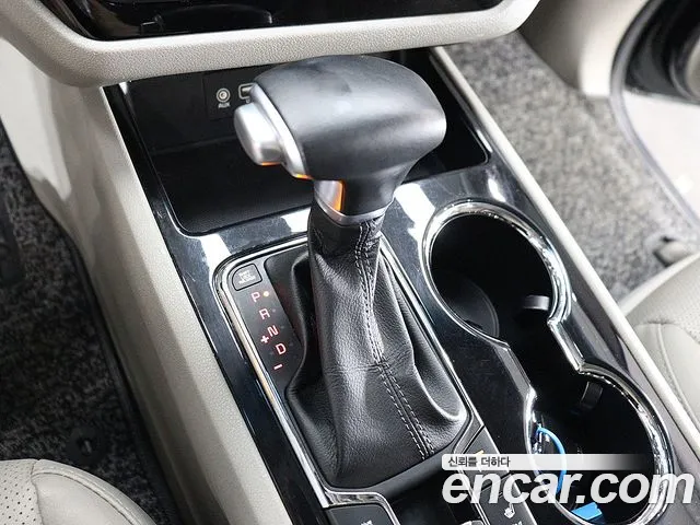Kia Carnival 2019 thumb 8