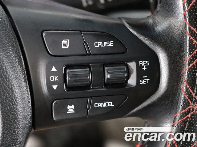Kia Carnival 2019 thumb 10