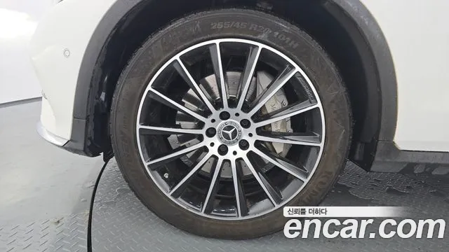 Mercedes-Benz GLC 2019 thumb 5