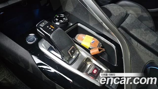 Peugeot 5008 2017 thumb 8