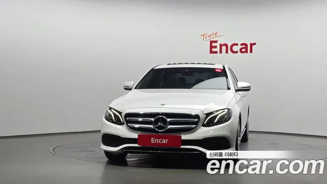 Mercedes-Benz E-Класс 2018 thumb 3