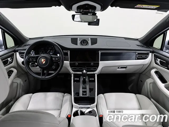 Porsche Macan 2023 thumb 7