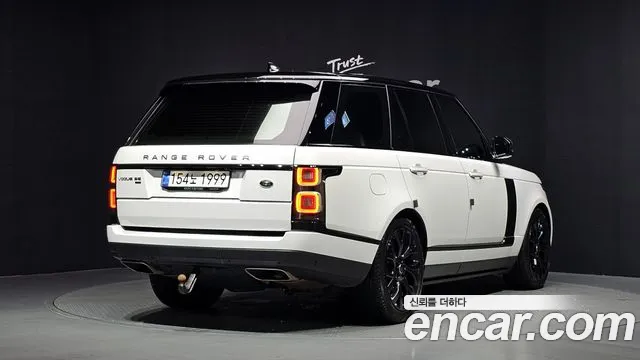 Land Rover Range Rover 2021 thumb 2