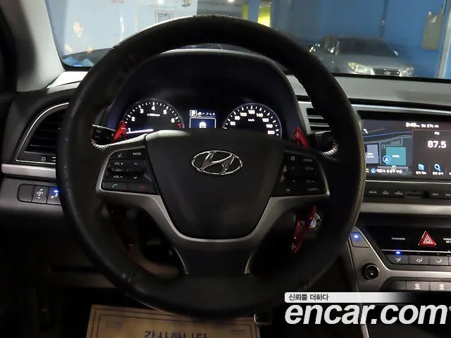 Hyundai Avante 2018 thumb 10