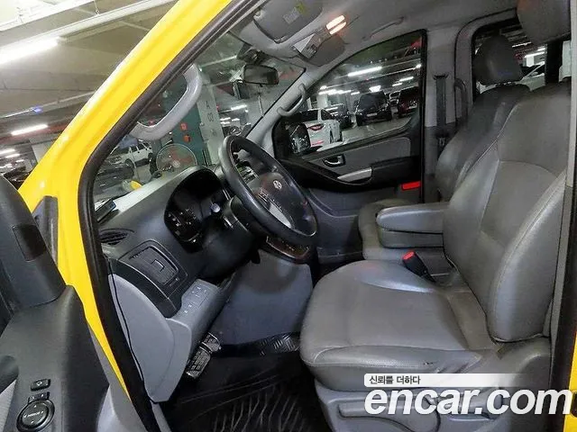 Hyundai Starex 2015 thumb 6