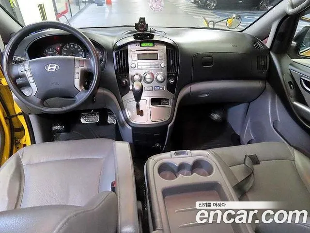 Hyundai Starex 2015 thumb 10