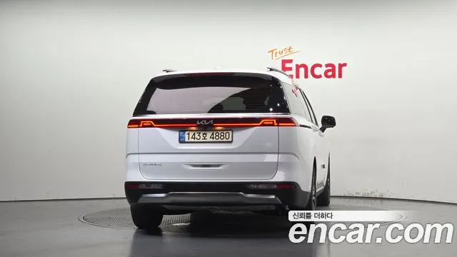 Kia Carnival 2022 thumb 4
