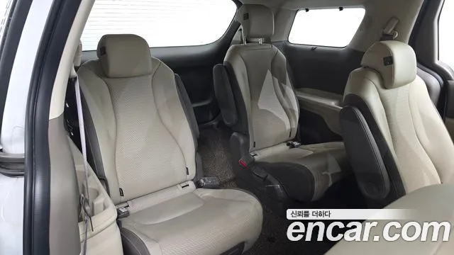 Kia Carnival 2022 thumb 12