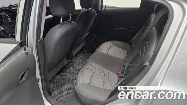 Chevrolet Spark 2012 thumb 11
