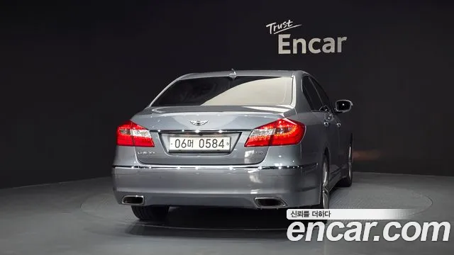 Hyundai Genesis 2013 thumb 4