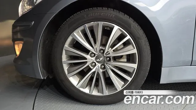 Hyundai Genesis 2013 thumb 5