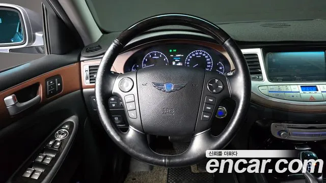Hyundai Genesis 2013 thumb 12