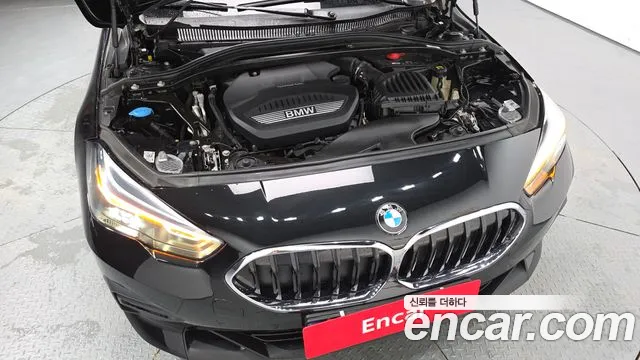 BMW 2-Series 2021 thumb 5