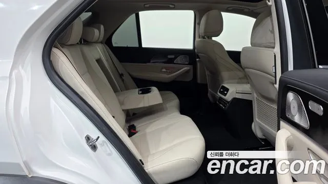 Mercedes-Benz GLE 2023 thumb 12