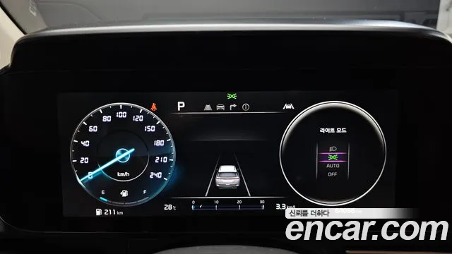 Kia Carnival 2021 thumb 8