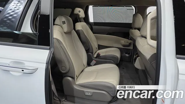 Kia Carnival 2025 thumb 12