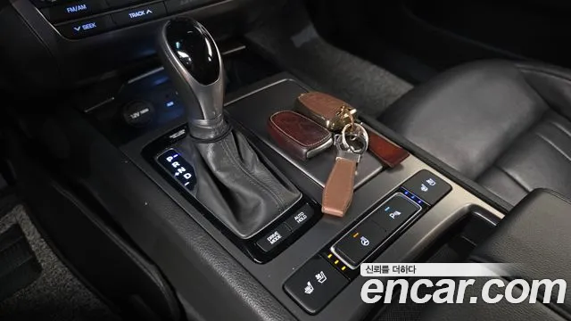 Hyundai Genesis 2016 thumb 9