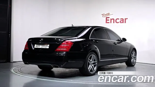 Mercedes-Benz S-Класс 2009 thumb 2