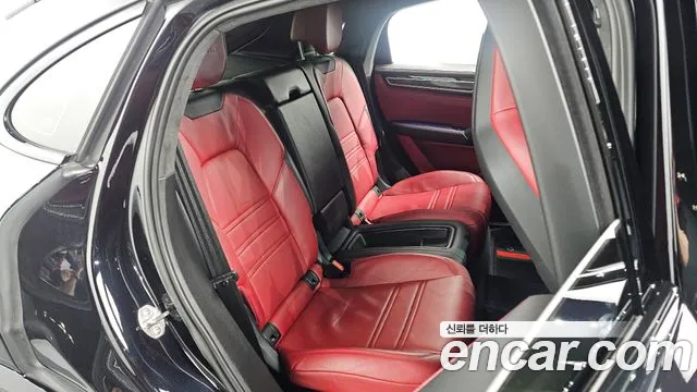Porsche Cayenne 2020 thumb 10