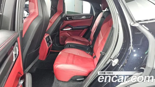 Porsche Cayenne 2020 thumb 11