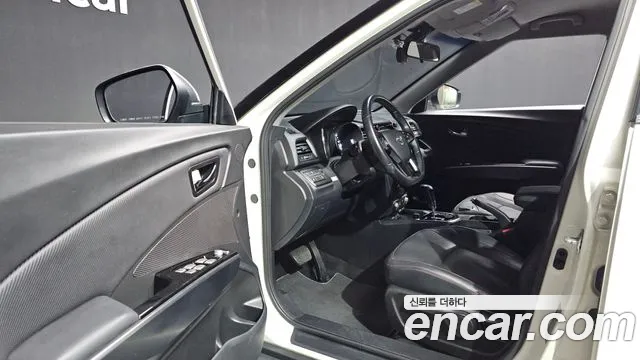 KG_Mobility_Ssangyong TIBOLI 2016 thumb 10