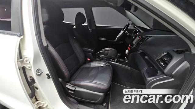 KG_Mobility_Ssangyong TIBOLI 2016 thumb 11