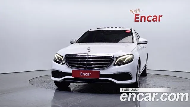 Mercedes-Benz E-Класс 2020 thumb 3